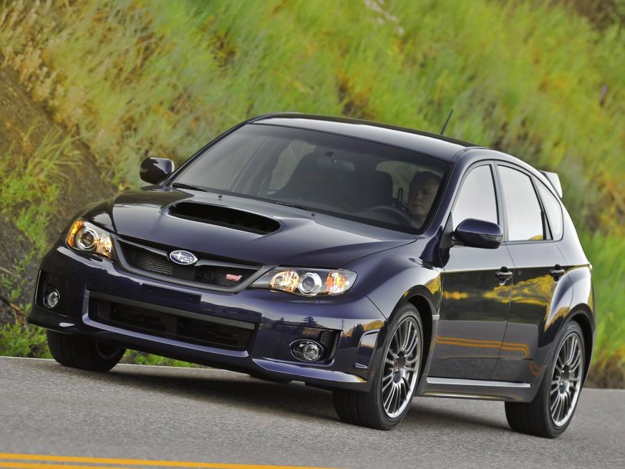  Subaru Impreza WRX STi 2010 года  (US) (фото 18 из 22)